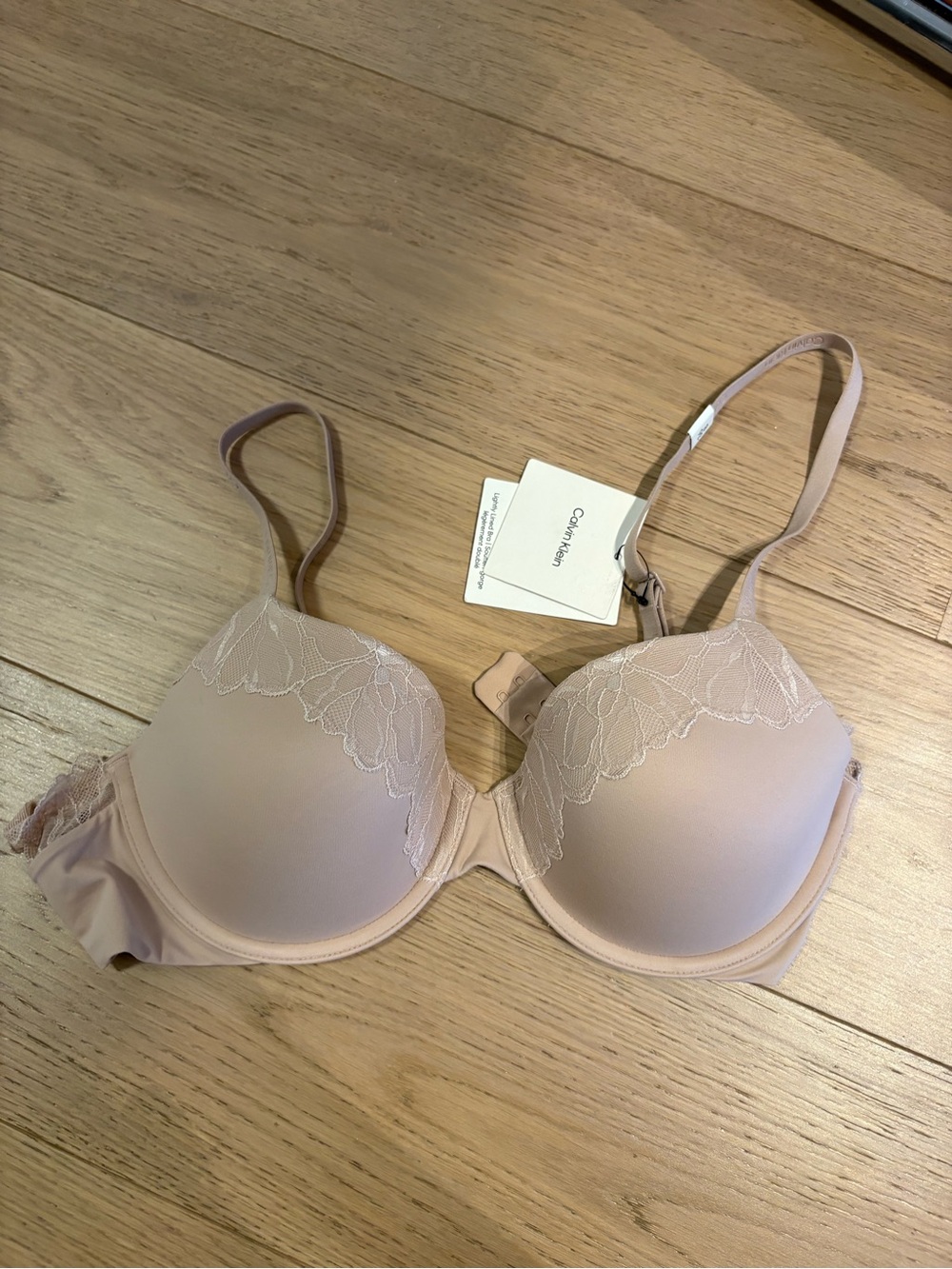 Calvin Klein perfectly fit lightly lined bra - size 36B